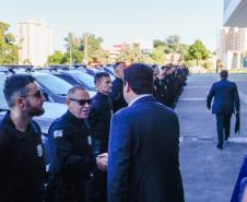 Governador Carlos Massa Ratinho Junior entrega viaturas e coletes para a Polícia Penal.