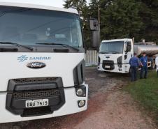 Sanepar envia caminhões-pipa para ajudar Rio Grande do Sul com abastecimento, na manhã desta terça-feira (7) cinco caminhões-pipa, cada um com capacidade para até 12 mil litros de água seguiram destino ao Sul.