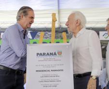 O governador em exercício Darci Piana participou nesta sexta-feira (10) da inauguração do Residencial Maragogi, em Maringá. O empreendimento da P3 Engenharia conta com 200 apartamentos, dos quais 138 contaram com aportes do Governo do Estado para subsídio do valor de entrada às famílias compradoras por meio do programa Casa Fácil Paraná