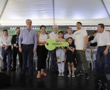 O governador em exercício Darci Piana participou nesta sexta-feira (10) da inauguração do Residencial Maragogi, em Maringá. O empreendimento da P3 Engenharia conta com 200 apartamentos, dos quais 138 contaram com aportes do Governo do Estado para subsídio do valor de entrada às famílias compradoras por meio do programa Casa Fácil Paraná