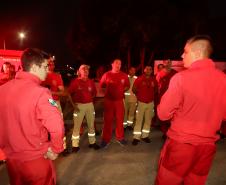 Atendendo a determinação do governador Carlos Massa Ratinho Junior, o Estado enviou nesta quarta-feira (1º) uma equipe do Corpo de Bombeiros Militar do Paraná (CBMPR) para auxiliar o Rio Grande do Sul em meio à calamidade causada pelas chuvas