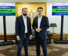 Governador anuncia pacote para educação com seis novas escolas, ampliações e placas solares