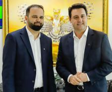 Governador anuncia pacote para educação com seis novas escolas, ampliações e placas solares