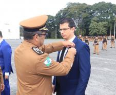 Secretário-chefe da Casa Civil recebe a maior honraria da PM-PR, a medalha Coronel Sarmento