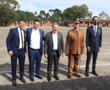Secretário-chefe da Casa Civil recebe a maior honraria da PM-PR, a medalha Coronel Sarmento