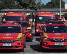O governador Carlos Massa Ratinho Junior entregou nesta segunda-feira (3) 39 novos veículos para reforçar os trabalhos do Corpo de Bombeiros do Paraná.