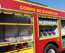 O governador Carlos Massa Ratinho Junior entregou nesta segunda-feira (3) 39 novos veículos para reforçar os trabalhos do Corpo de Bombeiros do Paraná.