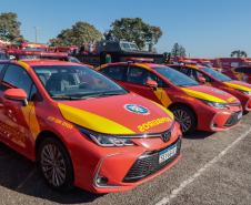 O governador Carlos Massa Ratinho Junior entregou nesta segunda-feira (3) 39 novos veículos para reforçar os trabalhos do Corpo de Bombeiros do Paraná.
