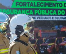O governador Carlos Massa Ratinho Junior entregou nesta segunda-feira (3) 39 novos veículos para reforçar os trabalhos do Corpo de Bombeiros do Paraná.