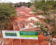 Darci Piana entrega residencial com 120 casas a famílias de Nova Londrina