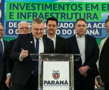 Curitiba, 24 de junho de 2024 - Governador Carlos Massa Ratinho Junior anunciou investimentos de R$ 505 milhões em energia e infraestrutura de gás canalizado para acelarar o crescimento do Paraná.