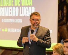 Curitiba, 17 de junho de 2024 - O governador Carlos Massa Ratinho Jr., anuncia a liberação de verbas para pavimentação, restauração de praça e obras de saneamento em Curitiba.