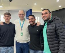 Talento Tech-PR distribui 100 notebooks para municípios e alunos do Litoral