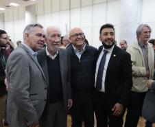 O governador em exercício Darci Piana e o presidente da Sanepar, Wilson Bley, anunciam nesta terça-feira (02) um pacote de investimento em saneamento rural e urbano e distribuição de água, além da conclusão de obras emblemáticas do setor.