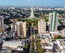 Paraná é 4º melhor estado do Índice de Progresso Social, com destaque em moradia e meio ambiente - Na foto, Maringá, - Avenida Getúlio Vargas