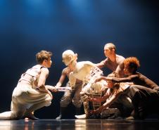 Centro Cultural Teatro Guaíra - Balé Teatro Guaíra | Contraponto – O universo interior é o elo entre as duas coreografias de “Contraponto”: “Castelo” e “Anima – imensidão adentro”. Os trabalhos coreográficos são assinados por nomes de destaque da dança: Alessandro Sousa Pereira (Castelo) e Alan Keller (Anima).