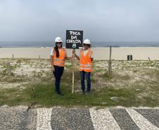 Mais biodiversidade no Litoral do Paraná: corujas-buraqueiras fazem tocas ao longo da nova Orla de Matinhos