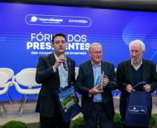 Estado e Ocepar assinam acordo ambiental; cooperativas vão faturar R$ 500 bilhões até 2030