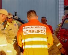Paraná envia bombeiros para ajudar no combate a incêndios no Pantanal
