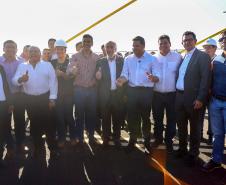 O governador em exercício Darci Piana e o presidente do Paraguai, Santiago Peña, visitaram nesta quarta-feira (3) a Ponte da Integração Brasil-Paraguai, que fica na divisa entre Foz do Iguaçu, no Oeste do Paraná, e o município paraguaio de Presidente Franco.