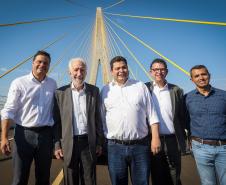 O governador em exercício Darci Piana e o presidente do Paraguai, Santiago Peña, visitaram nesta quarta-feira (3) a Ponte da Integração Brasil-Paraguai, que fica na divisa entre Foz do Iguaçu, no Oeste do Paraná, e o município paraguaio de Presidente Franco.