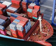 Paraná amplia destinos de exportações: são 2.081 produtos para 215 mercados