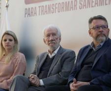 O governador em exercício Darci Piana e o presidente da Sanepar, Wilson Bley, anunciam nesta terça-feira (02) um pacote de investimento em saneamento rural e urbano e distribuição de água, além da conclusão de obras emblemáticas do setor.