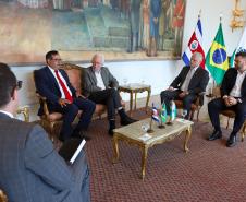 O vice-governador Darci Piana recebe nesta terca-feira (20), o embaixador da Costa Rica, Norman Lizano no Palacio Iguacu.