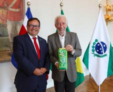 O vice-governador Darci Piana recebe nesta terca-feira (20), o embaixador da Costa Rica, Norman Lizano no Palacio Iguacu.