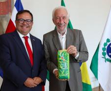 O vice-governador Darci Piana recebe nesta terca-feira (20), o embaixador da Costa Rica, Norman Lizano no Palacio Iguacu.