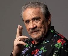 Centro Cultural Teatro Guaíra - Guairão - Zé Ramalho – Já com ingressos esgotados, o autor de grandes hits da música brasileira revisita sua obras no repertório de “Show dos Sucessos”, os maiores sucessos do paraibano como Avôhai, Chão de Giz, Frevo Mulher, Beira-Mar, Cidadão e Garoto de Aluguel