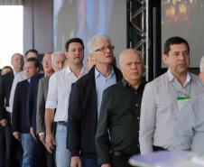 Campo Mourão, 16 de agosto de 2024 - O governador Carlos Massa Ratinho Junior participa da inauguração da indústria de rações e do lançamento da pedra fundamental da indústria de etanol e milho da Coamo em Campo Mourão. 