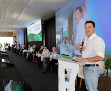 Campo Mourão, 16 de agosto de 2024 - O governador Carlos Massa Ratinho Junior participa da inauguração da indústria de rações e do lançamento da pedra fundamental da indústria de etanol e milho da Coamo em Campo Mourão. 