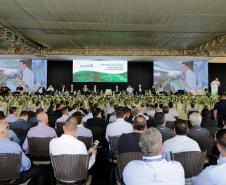 Campo Mourão, 16 de agosto de 2024 - O governador Carlos Massa Ratinho Junior participa da inauguração da indústria de rações e do lançamento da pedra fundamental da indústria de etanol e milho da Coamo em Campo Mourão. 