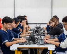 Paraná adota IA para aprimorar ensino de Matemática nas escolas da rede estadual
