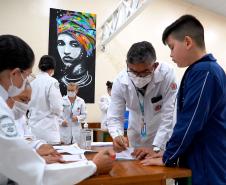 Com mais de 80 mil doses aplicadas, Paraná divulga balanço parcial da força-tarefa de vacinação nas escolas