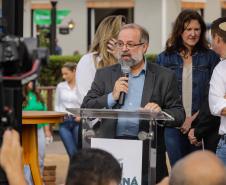 Governador assina acordo com Castrolanda para criação de Parque Tecnológico do Agroleite