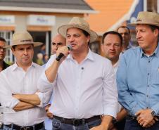 Governador assina acordo com Castrolanda para criação de Parque Tecnológico do Agroleite