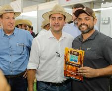 Governador assina acordo com Castrolanda para criação de Parque Tecnológico do Agroleite