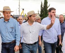 Governador assina acordo com Castrolanda para criação de Parque Tecnológico do Agroleite