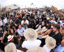 Governador assina acordo com Castrolanda para criação de Parque Tecnológico do Agroleite