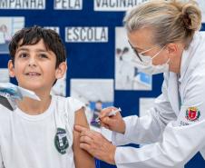 Força-tarefa de vacinação nas escolas é concluída com 292,6 mil doses aplicadas