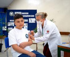 Força-tarefa de vacinação nas escolas é concluída com 292,6 mil doses aplicadas