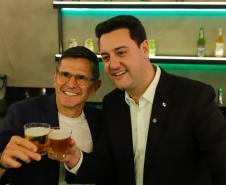 Ponta Grossa, 12 de setembro de 2024 - O governador Carlos Massa Ratinho Junior visita a fábrica da Heineken.