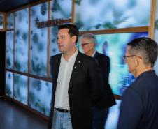 Ponta Grossa, 12 de setembro de 2024 - O governador Carlos Massa Ratinho Junior visita a fábrica da Heineken.