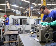 Agências do Trabalhador iniciam a semana com 21,6 mil vagas no Paraná