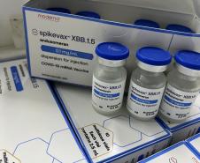 Paraná recebe 35 mil vacinas contra a Covid-19 e Saúde reforça cuidados de prevenção
