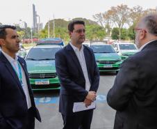 Curitiba, 23 de setembro de 2024 - O governador Carlos Massa Ratinho Junior realiza a entrega de veículos destinados ao serviço de transporte de órgãos.