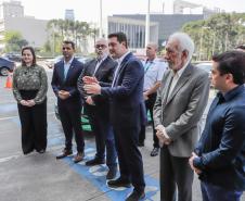 Curitiba, 23 de setembro de 2024 - O governador Carlos Massa Ratinho Junior realiza a entrega de veículos destinados ao serviço de transporte de órgãos.