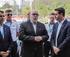 Curitiba, 23 de setembro de 2024 - O governador Carlos Massa Ratinho Junior realiza a entrega de veículos destinados ao serviço de transporte de órgãos.